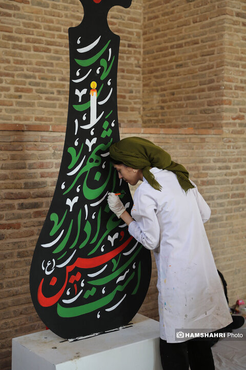 اجرای طرح ورنگ به روی طیغه های علامت عزاداری