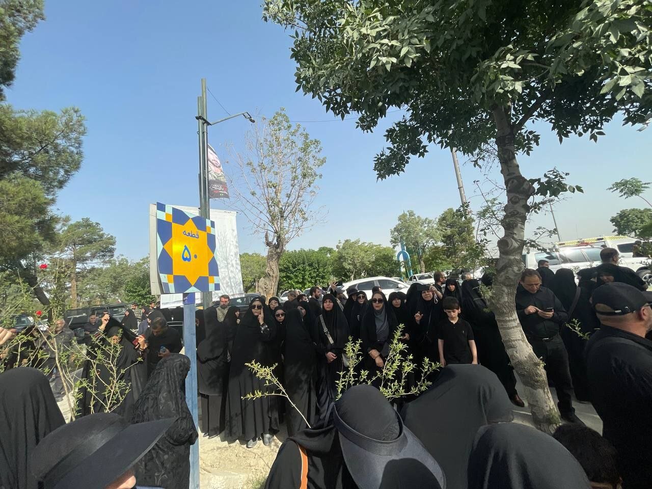 نخستین تصاویر از آرامگاه ابدی سردار حاجی زاده و سردار باقری | خاکسپاری در در قطعه مدافعان حرم