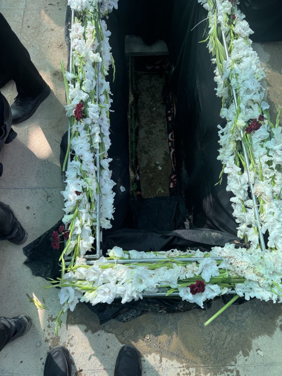 نخستین تصاویر از آرامگاه ابدی سردار حاجی زاده و سردار باقری | خاکسپاری در در قطعه مدافعان حرم