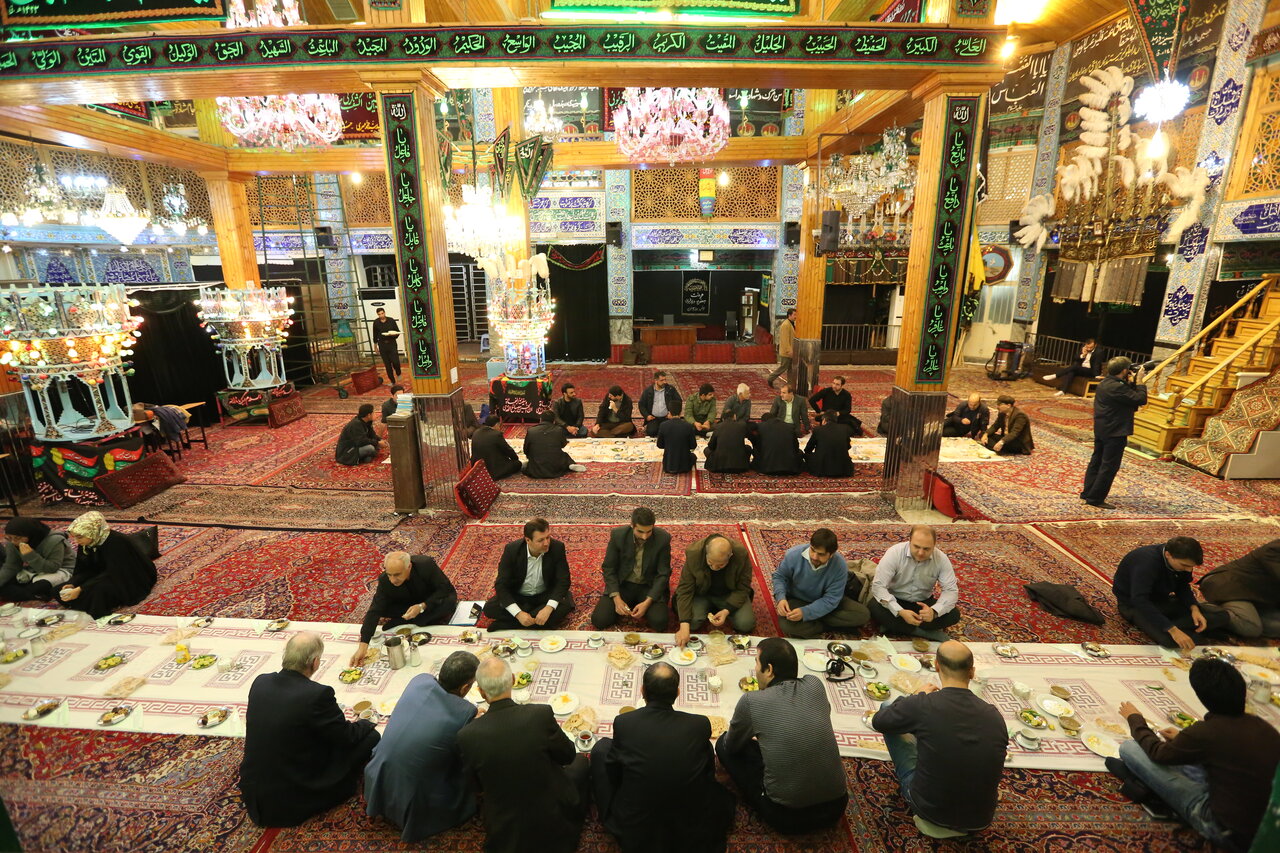 تکیه ای که مردم محله دل به آن بسته اند