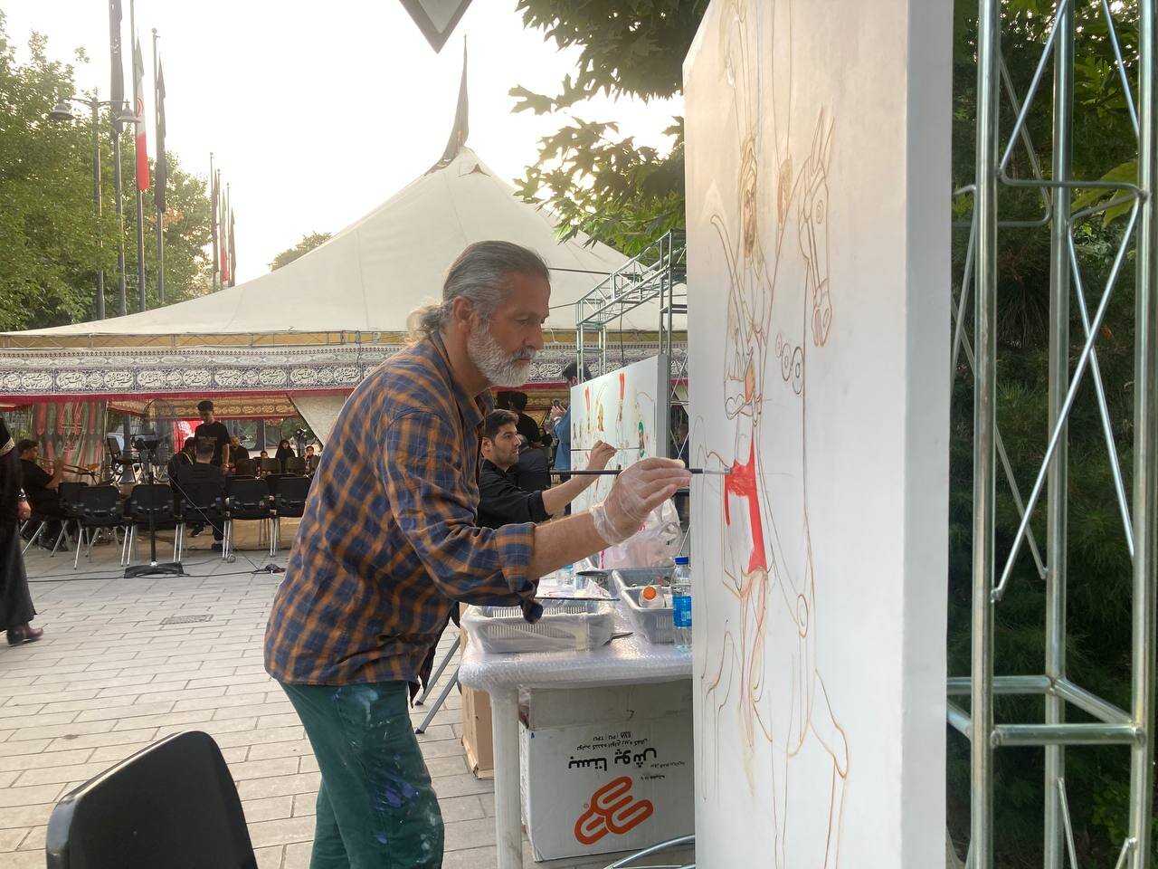 بزم رزم بر بوم