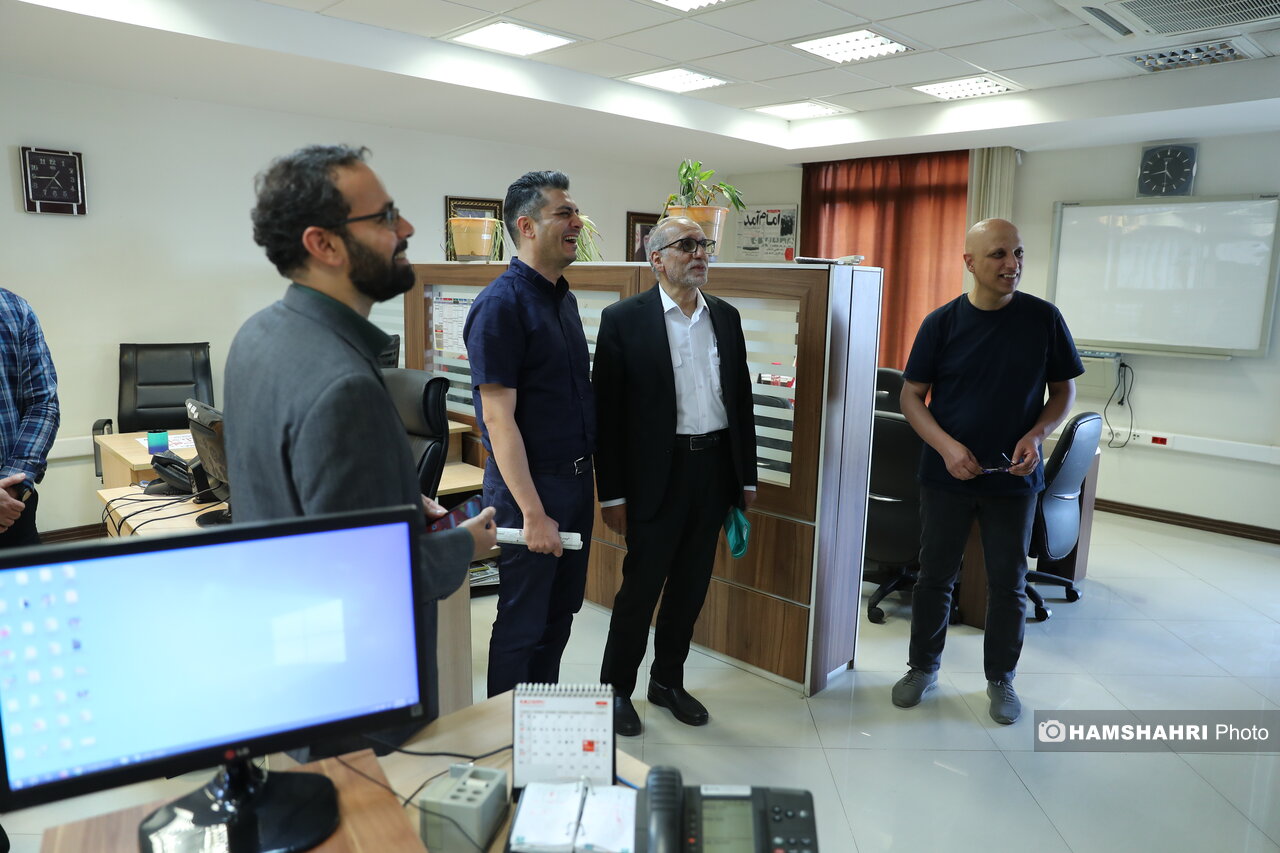 بازدید رئیس سازمان اورژانس کشور از تحریریه همشهری