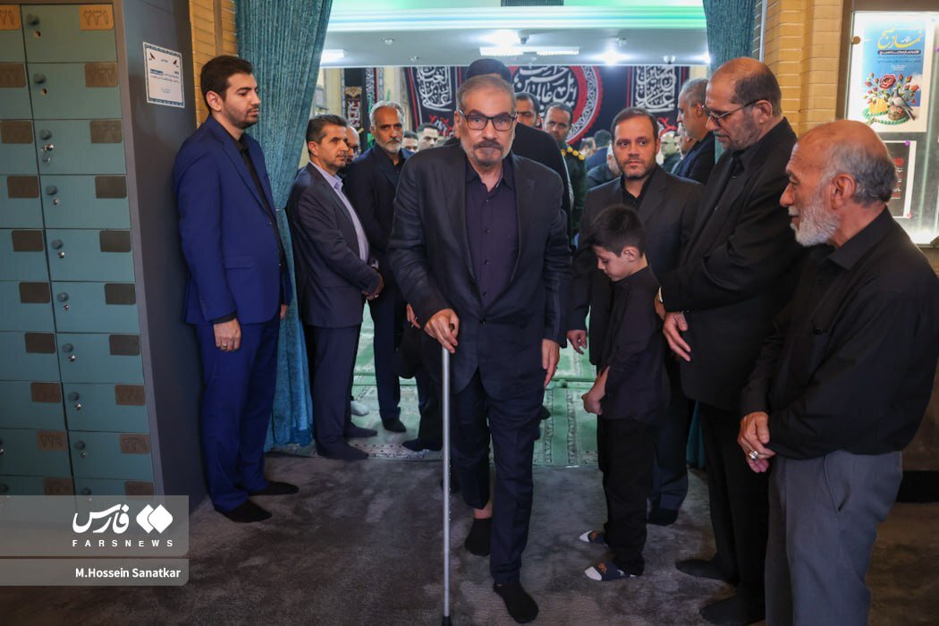 انتشار تصویری جدید از علی شمخانی در یک مراسم