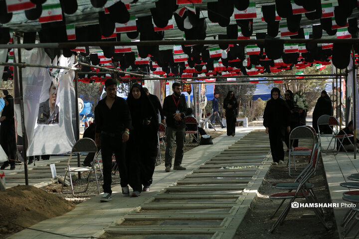 مزار شهدای جنگ تحمیلی 12 روزه