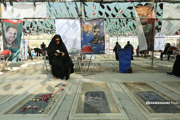 مزار شهدای جنگ تحمیلی 12 روزه