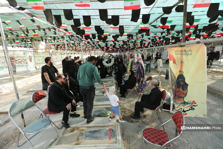 مزار شهدای جنگ تحمیلی 12 روزه