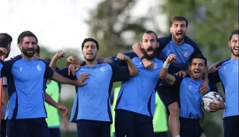 خیانت به استقلال؟ | این اقدام باعث شد خودمان توی زمین پرسپولیس بازی کنیم! استقلال