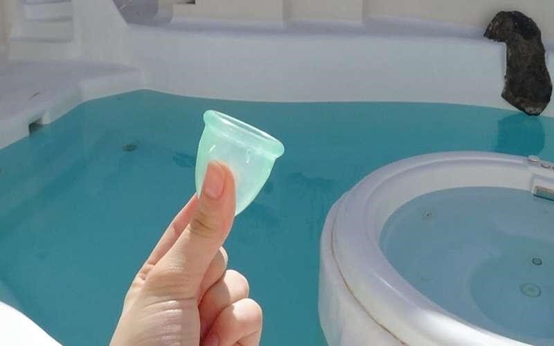 آیا استخر و شنا در زمان پریود مشکلزا است؟