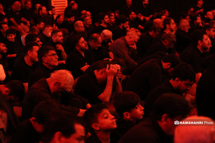 مراسم عزاداری شیخ حسین انصاریان در حسینیه هدایت