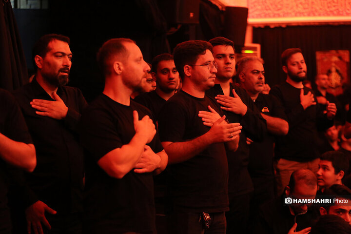 مراسم عزاداری شیخ حسین انصاریان در حسینیه هدایت