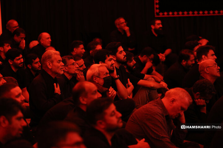 مراسم عزاداری شیخ حسین انصاریان در حسینیه هدایت