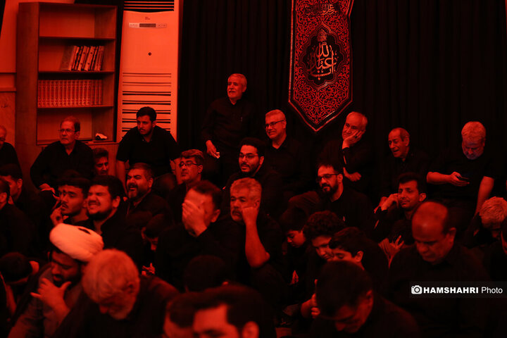 مراسم عزاداری شیخ حسین انصاریان در حسینیه هدایت