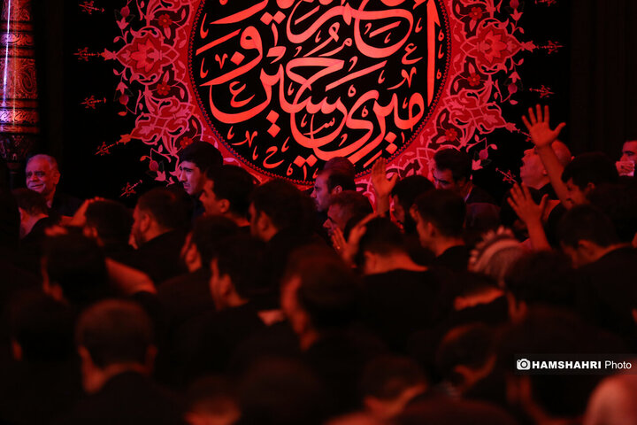 مراسم عزاداری شیخ حسین انصاریان در حسینیه هدایت