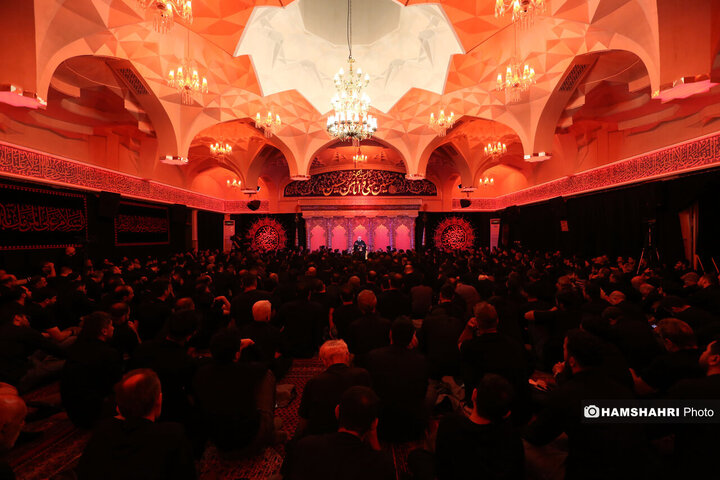 مراسم عزاداری شیخ حسین انصاریان در حسینیه هدایت