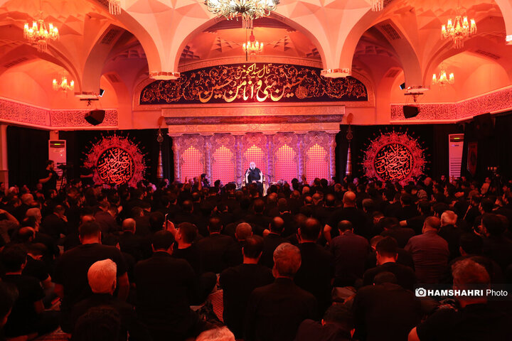 مراسم عزاداری شیخ حسین انصاریان در حسینیه هدایت