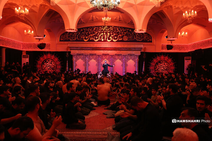 مراسم عزاداری شیخ حسین انصاریان در حسینیه هدایت