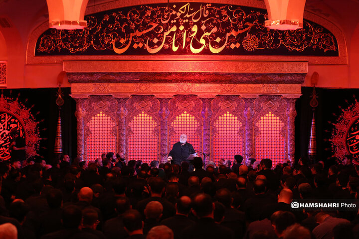 مراسم عزاداری شیخ حسین انصاریان در حسینیه هدایت