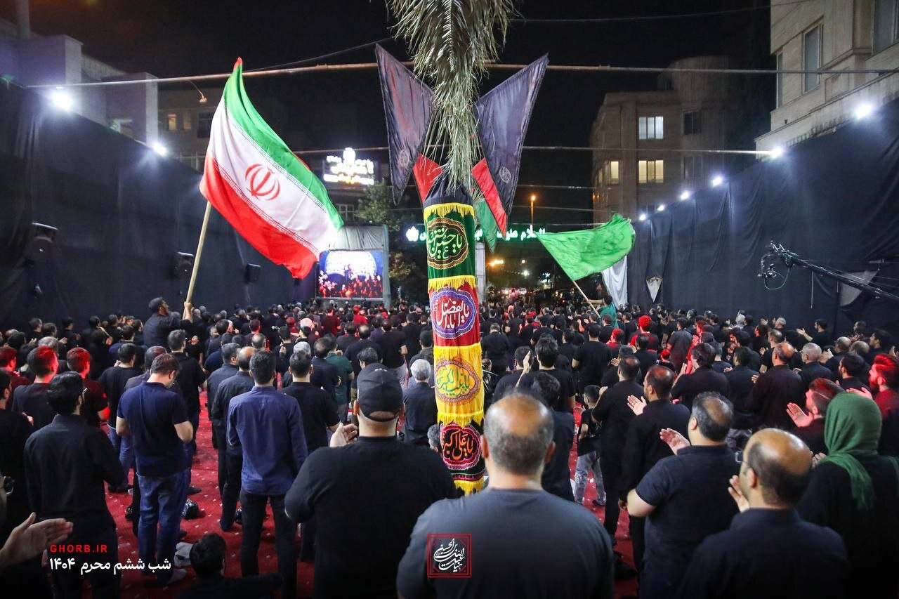 برافراشتن پرچم ایران در هیات های عزاداری محرم | تصاویر