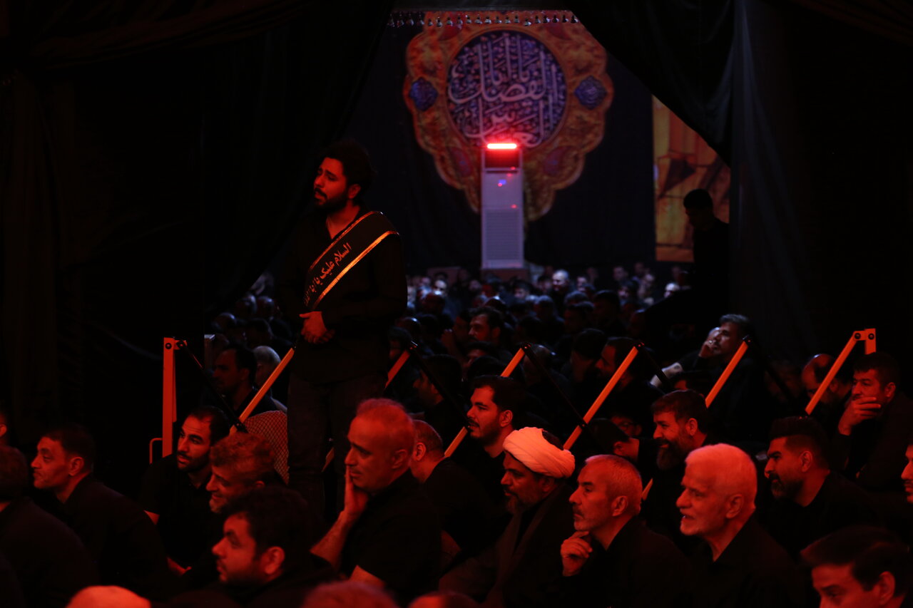 گزارشی تصویری از حسینیه هدایت | حسین(ع)، کشتی نجات