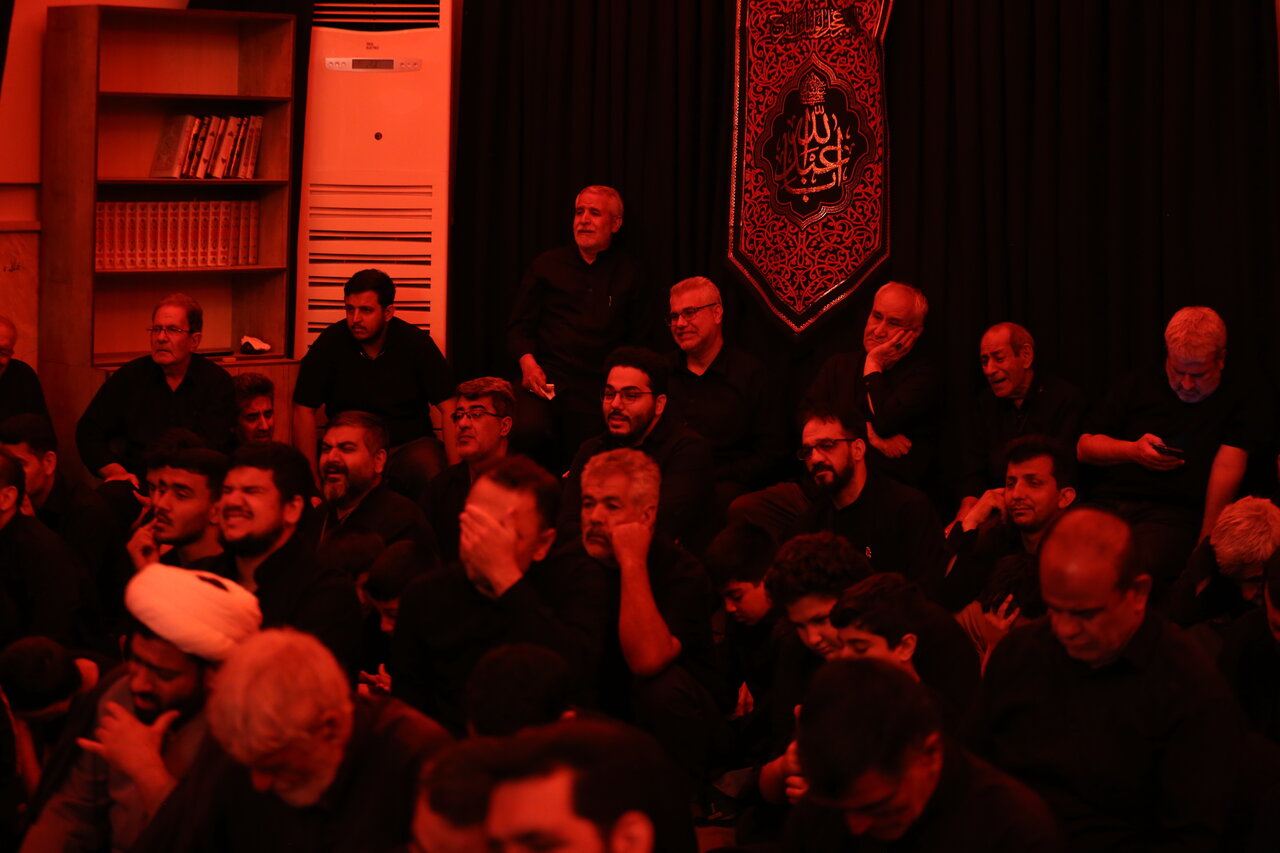 گزارشی تصویری از حسینیه هدایت | حسین(ع)، کشتی نجات