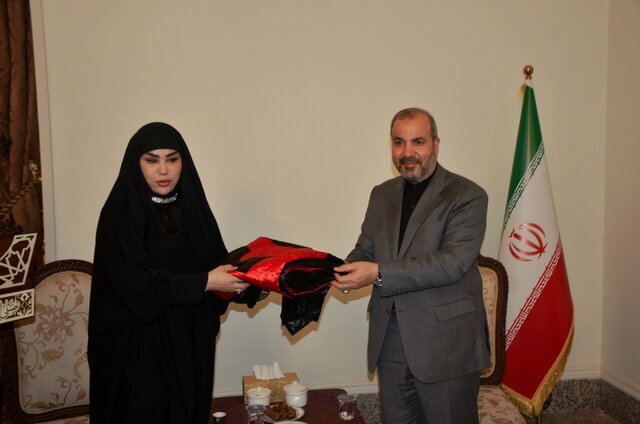 هدیه ویژه عراقیها به سحر امامی مجری شجاع صداوسیما + عکس