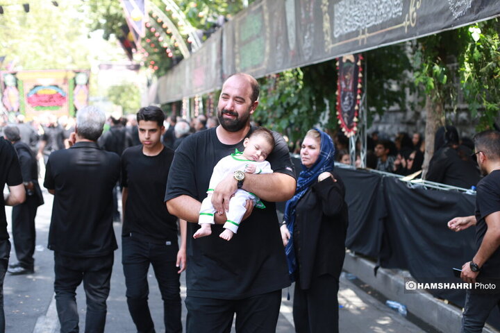 مراسم عزاداری روز عاشورا - چهارراه گلوبندک