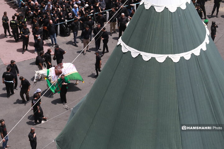 مراسم عزاداری روز عاشورا - چهارراه گلوبندک