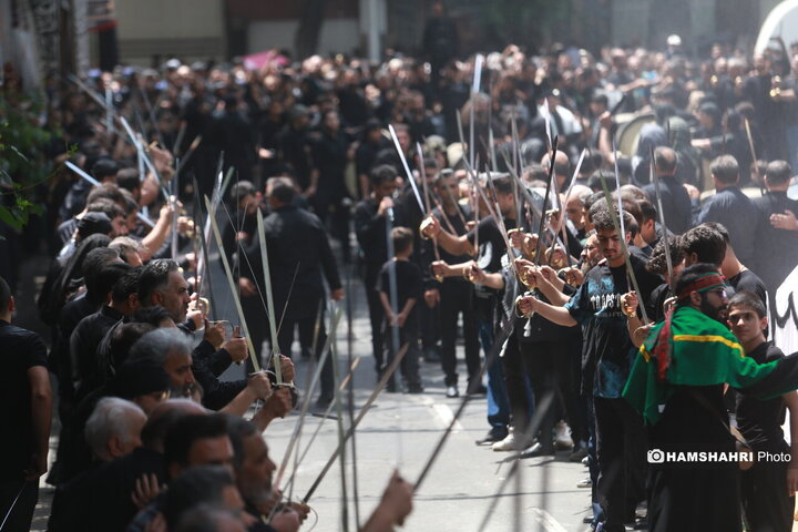 مراسم عزاداری روز عاشورا - چهارراه گلوبندک