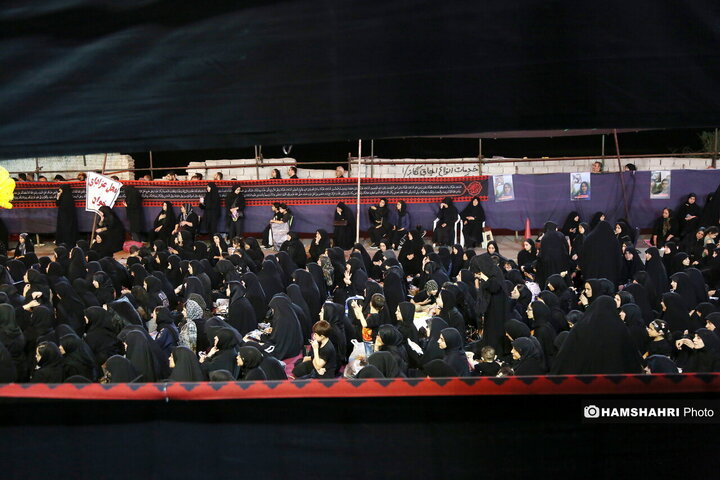 مراسم شب عاشورا با مداحی مجید بنی فاطمه