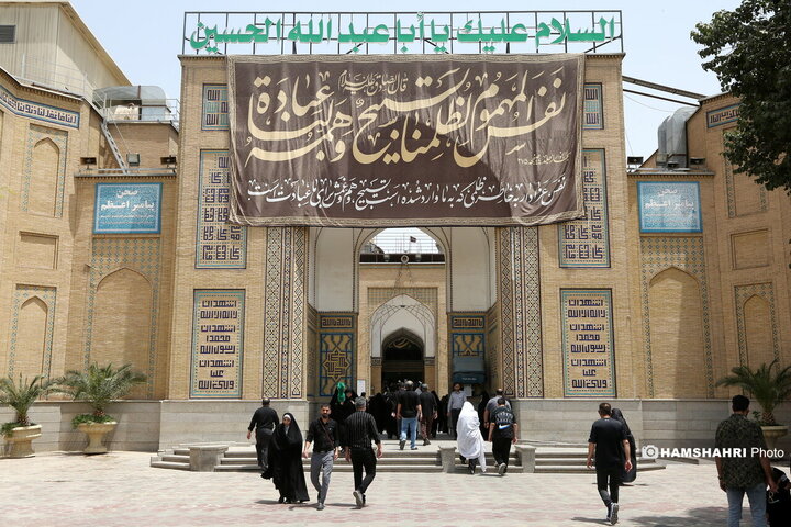 عزاداری روز عاشورا در حرم شاه عبدالعظیم