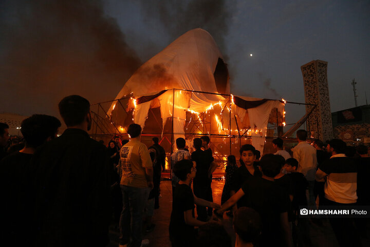 خیمه سوزان عصر عاشورا در میدان امام حسین (ع)