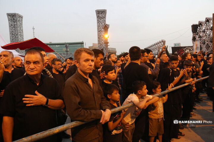 خیمه سوزان عصر عاشورا در میدان امام حسین (ع)