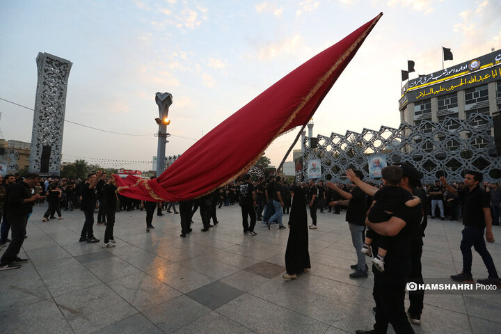 خیمه سوزان عصر عاشورا در میدان امام حسین (ع)