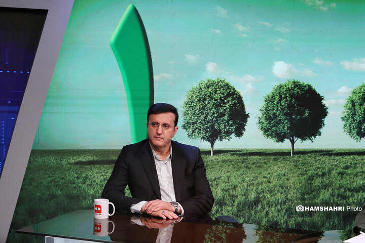 مناظره کاشت یک میلیارد درخت
