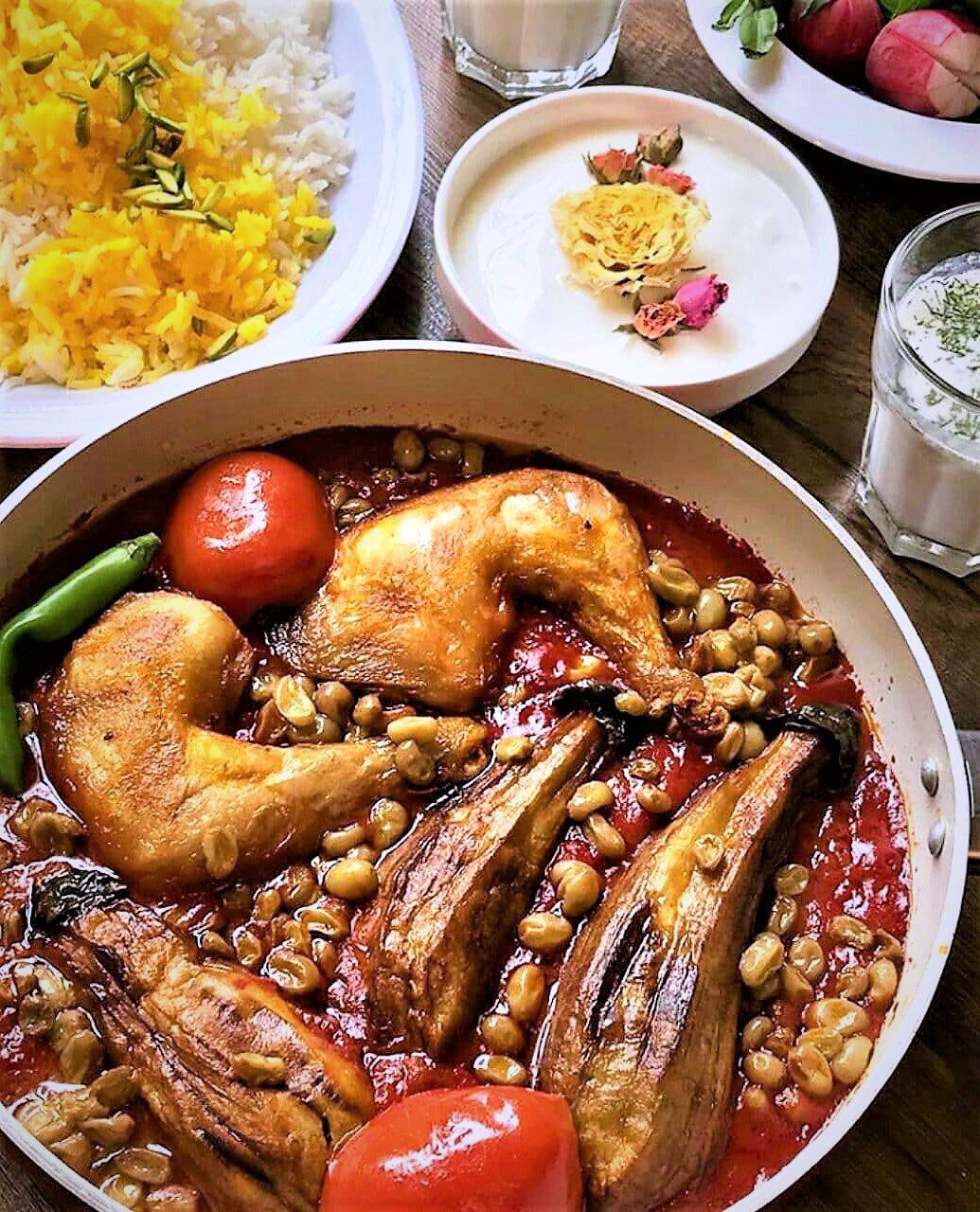 طرز تهیه خورشت غوره مسما ؛ یک غذای گیلانی جذاب مخصوص تابستان