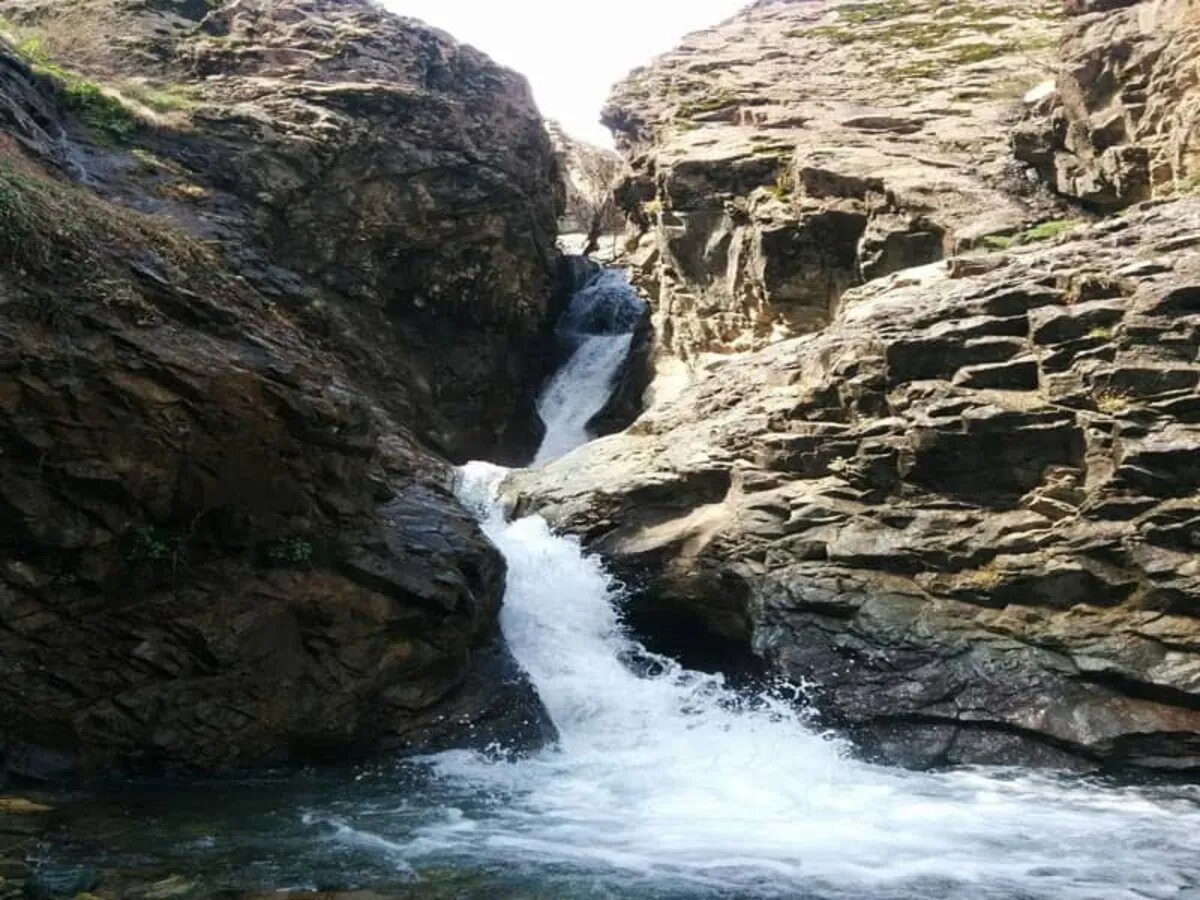 لذت اتراق کنار آبشار ایگل