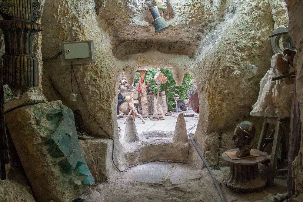 سیاحت در موزه ای میان کوه های لواسان