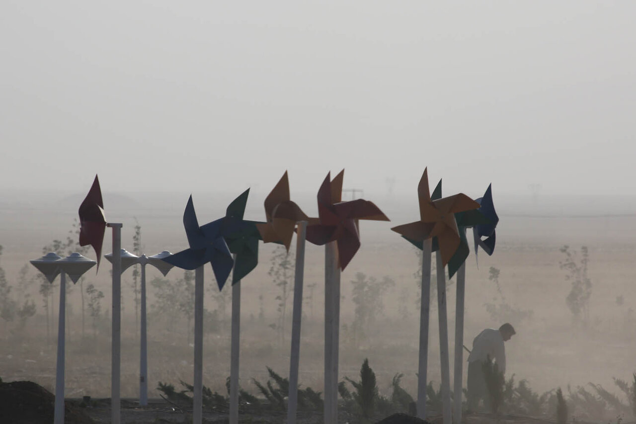 چتر غبار بر فراز ایران | ریزگردها تا کی در ایران می مانند؟ | ازون در تهران خطرناک تر از ریزگرد است