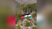 لحظه زیبای برافراشتن پرچم فلسطین بر فراز کوه‌های کانادا + ویدئو