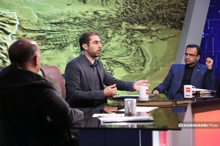 بررسی بیانیه ۱۸۰ اقتصاددان