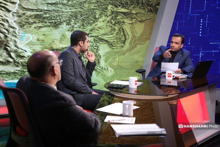 بررسی بیانیه ۱۸۰ اقتصاددان