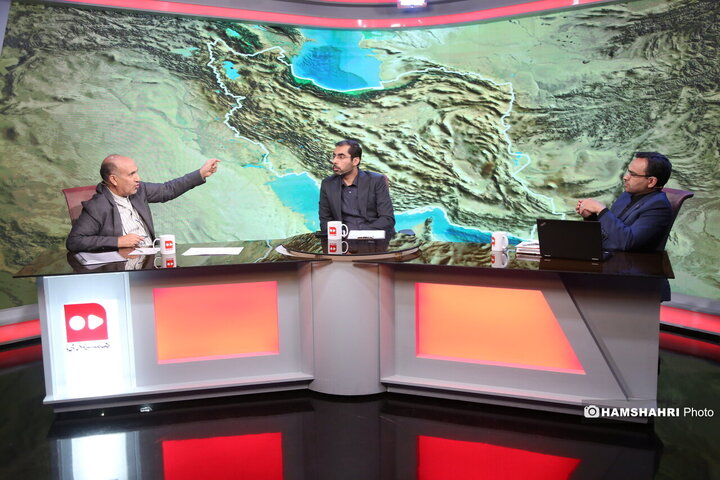 بررسی بیانیه ۱۸۰ اقتصاددان