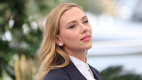 این خانم پرفروش ترین بازیگر تاریخ سینما شد + تصاویر