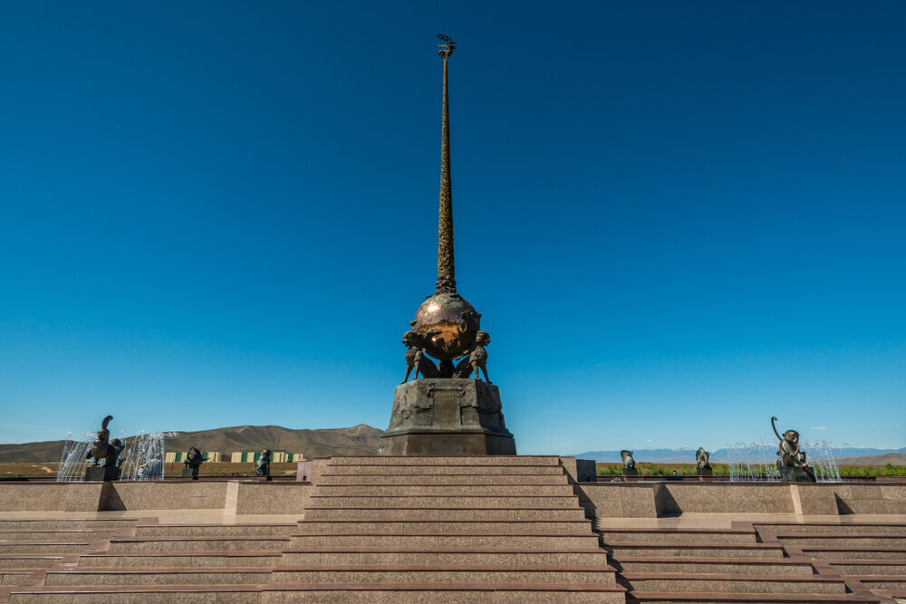 میدانید مرکز کره زمین کجاست؟ | جستوجو برای یافتن مرکز هندسی قارهها