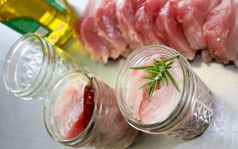 طرز تهیه تن ماهی خانگی و سالم بدون مواد افزودنی در شیشه