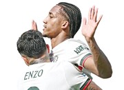 سود فوری آبی‌ها؛ ریخت‌وپاش می‌کنند، پول پارو می‌کنند