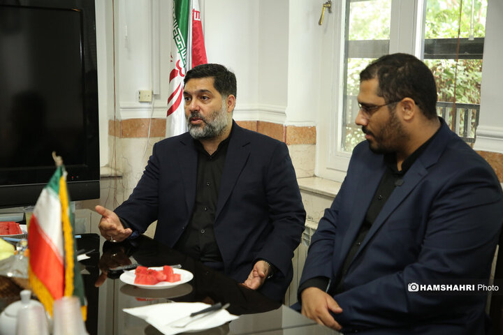 دیدار با سه تن از کارکنان میدان میوه و تره بار که در جنگ تحمیلی 12 روزه جانباز شدند