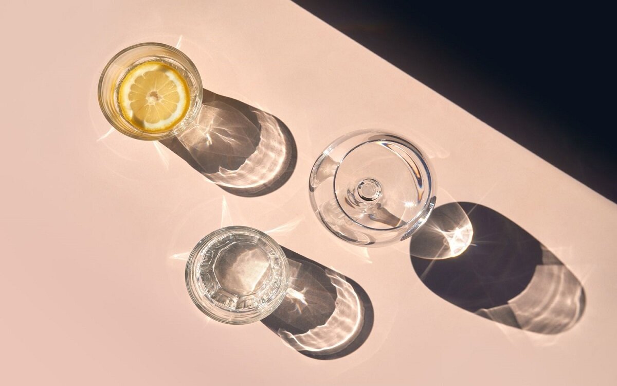 چرا قانون «۸ لیوان آب در روز» برای همه مناسب نیست؟