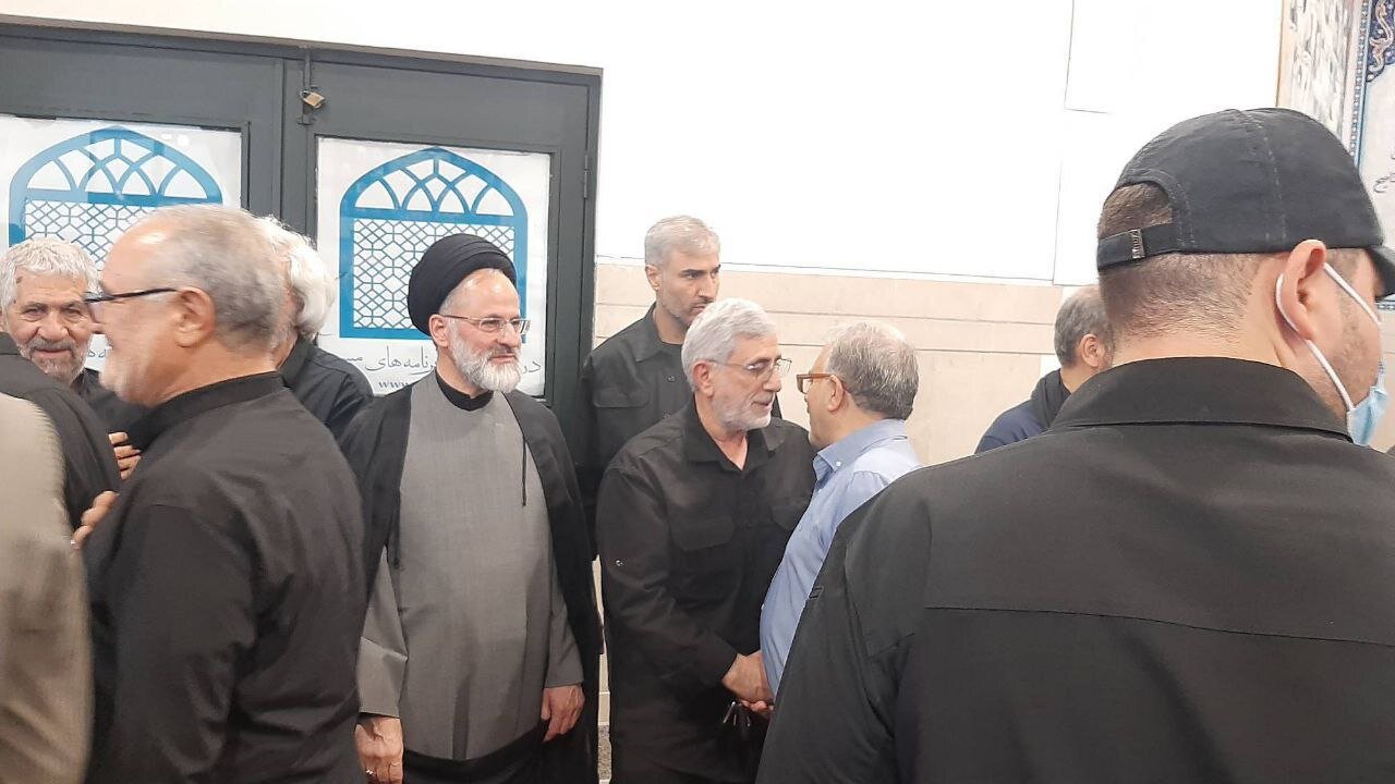 حضور سردار قاآنی در مراسم یک فرمانده نیروی قدس + عکس