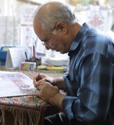 من زندگی را دو گره بافته ام| درباره علی‌الله نصرتی، آخرین بازمانده از هنرمندان طراح قالی در بیجار